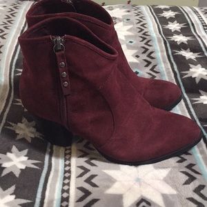 Fun Zip Heel Boots